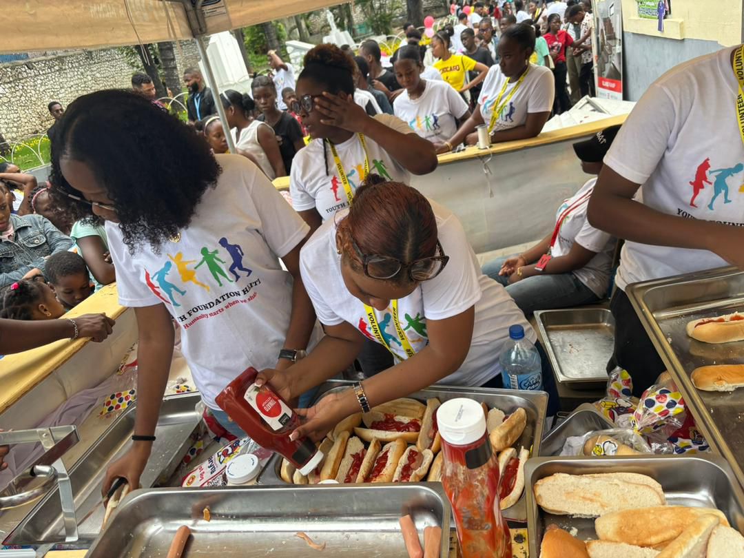 Volontaires en action YTH 128