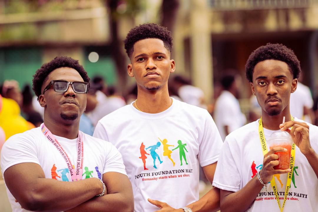 Volontaires en action YTH 182