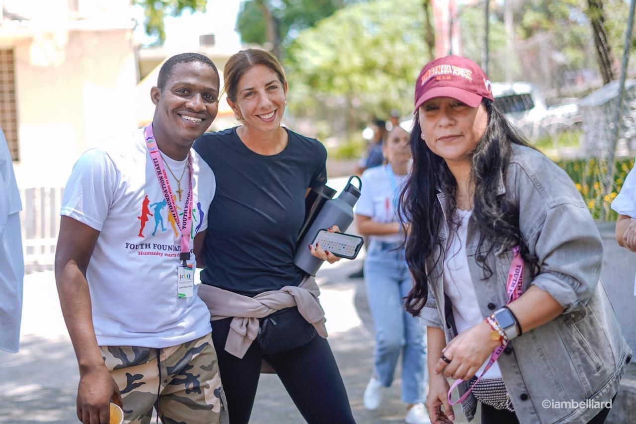Jeunes engag&eacute;s dans une activit&eacute; de Youth Foundation Haiti